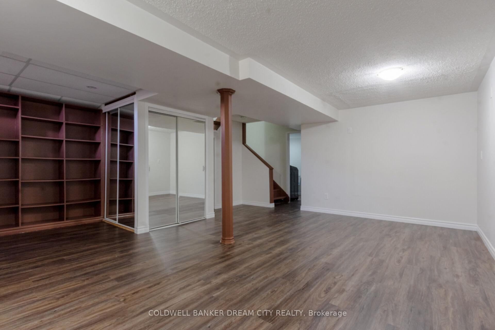 Photo 31 of 5 Asterwind Crescent, Brampton, Sandringham-Wellington — HOMEH