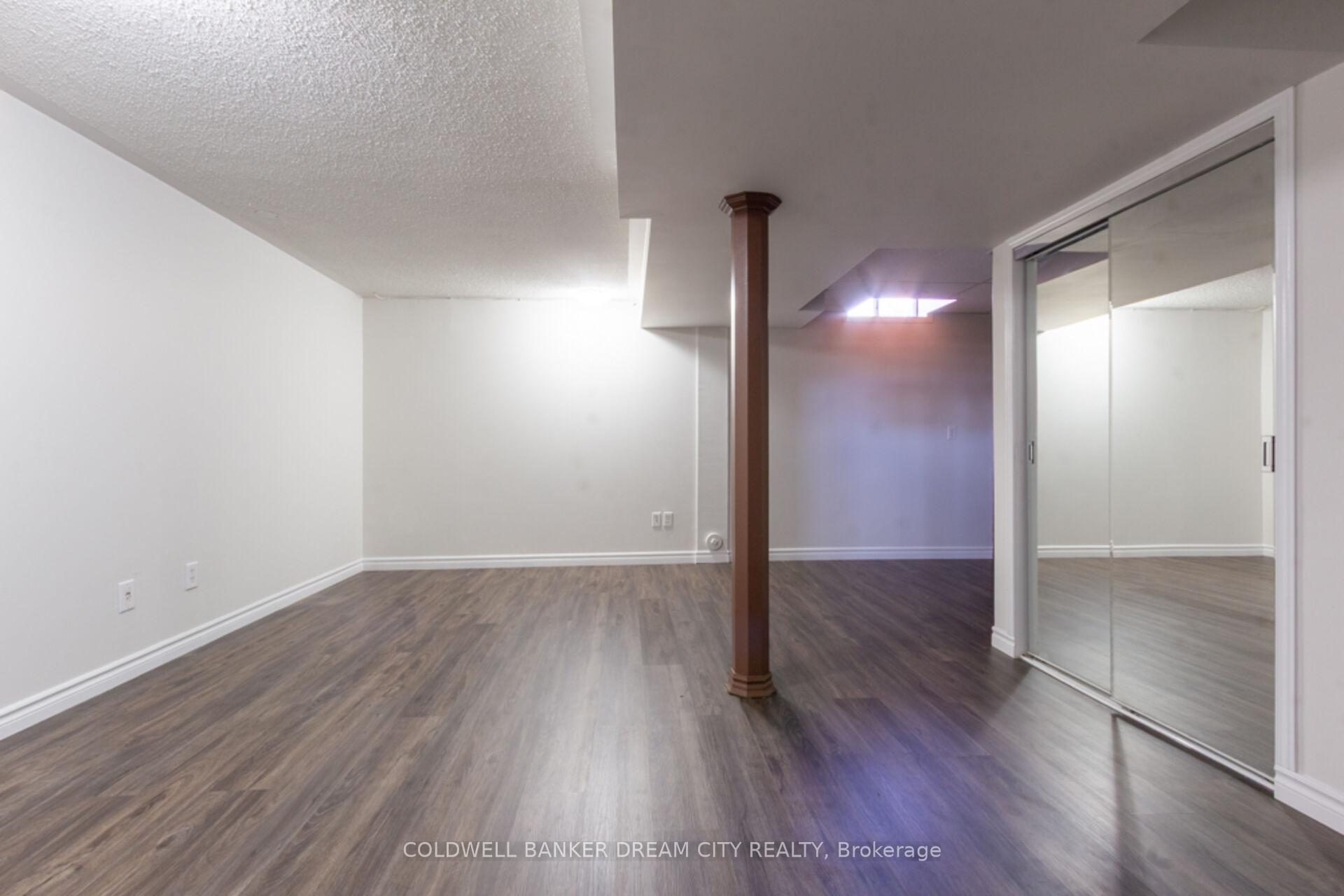 Photo 32 of 5 Asterwind Crescent, Brampton, Sandringham-Wellington — HOMEH
