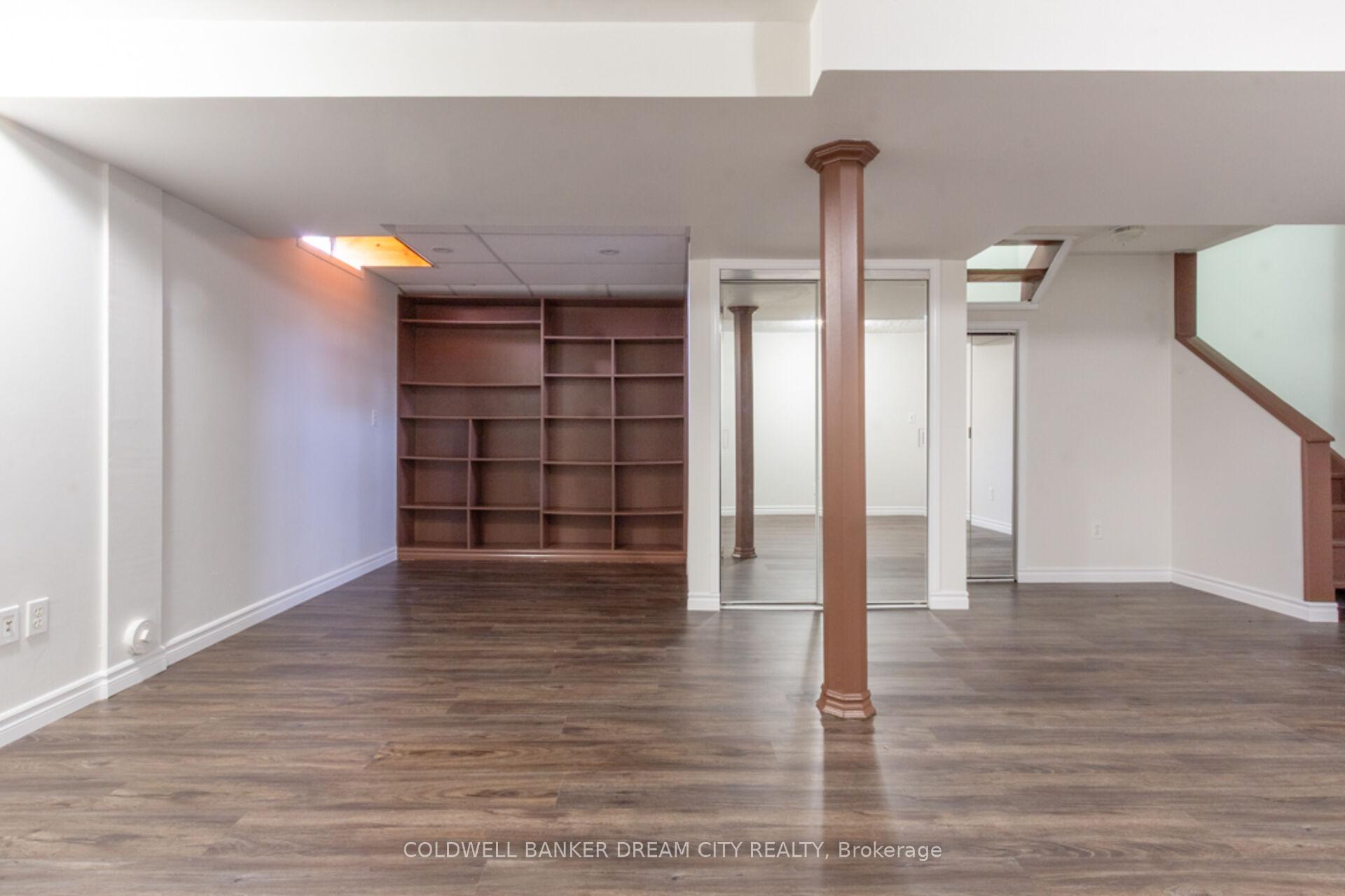 Photo 33 of 5 Asterwind Crescent, Brampton, Sandringham-Wellington — HOMEH