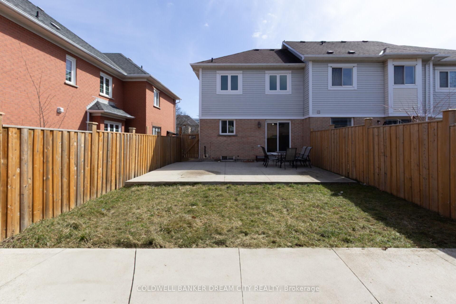 Photo 36 of 5 Asterwind Crescent, Brampton, Sandringham-Wellington — HOMEH