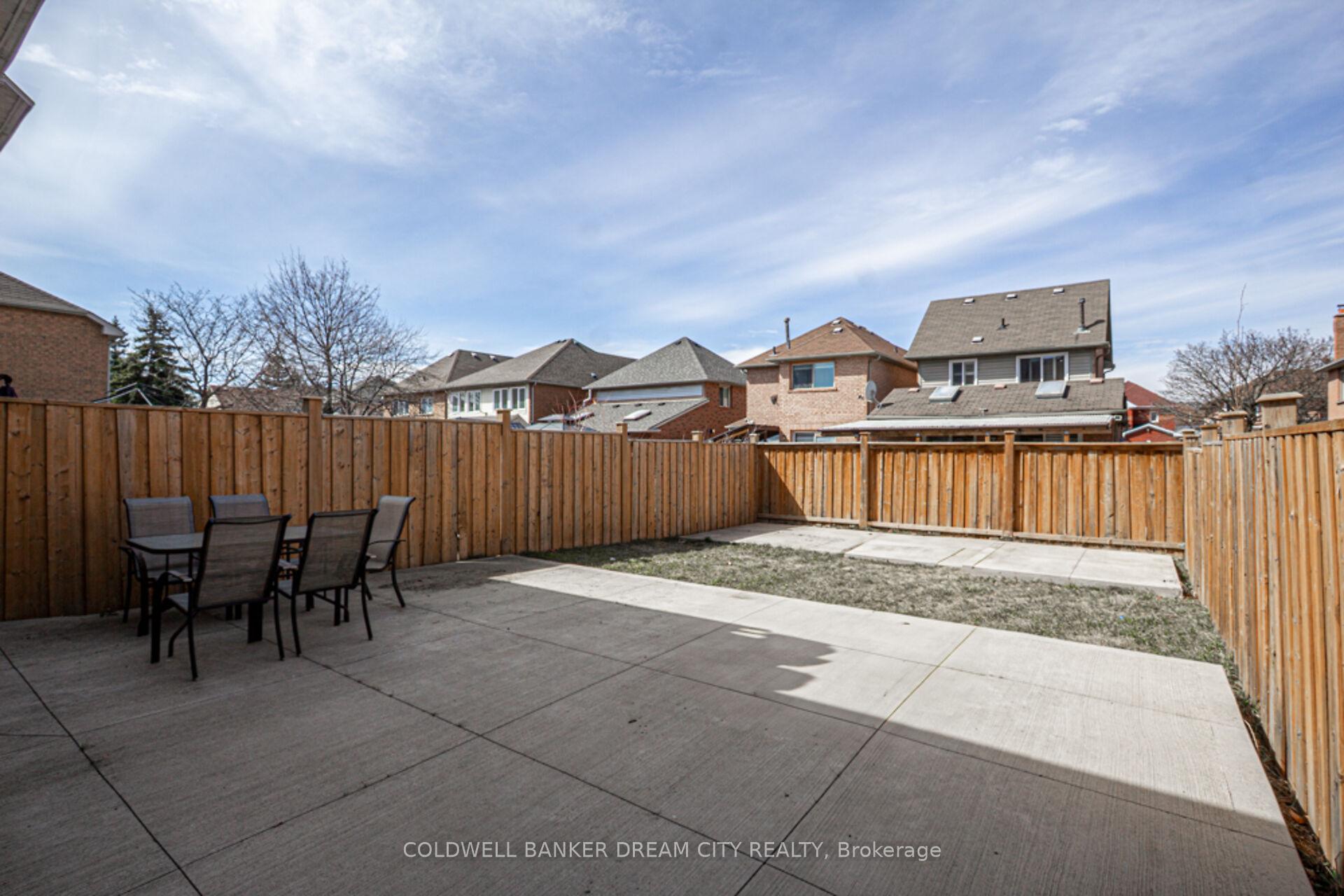 Photo 37 of 5 Asterwind Crescent, Brampton, Sandringham-Wellington — HOMEH