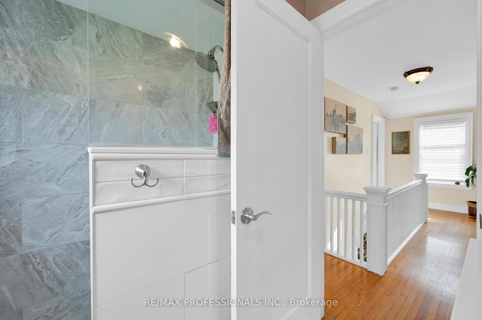Photo 3 of 80 Townsend Avenue, Burlington, LaSalle — HOMEH