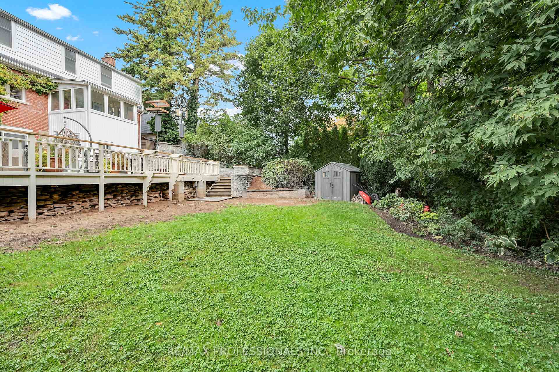 Photo 21 of 80 Townsend Avenue, Burlington, LaSalle — HOMEH