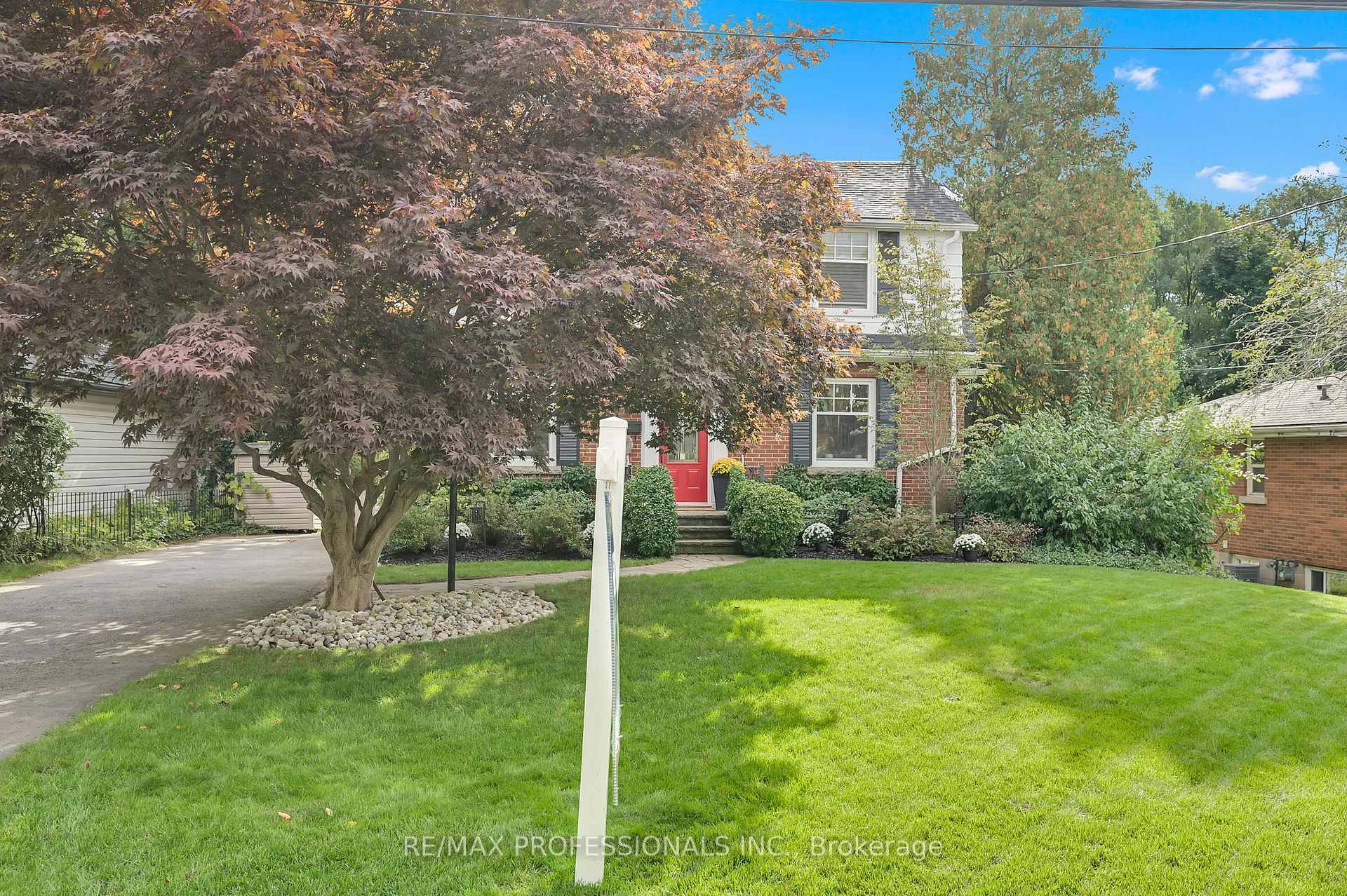Photo 23 of 80 Townsend Avenue, Burlington, LaSalle — HOMEH