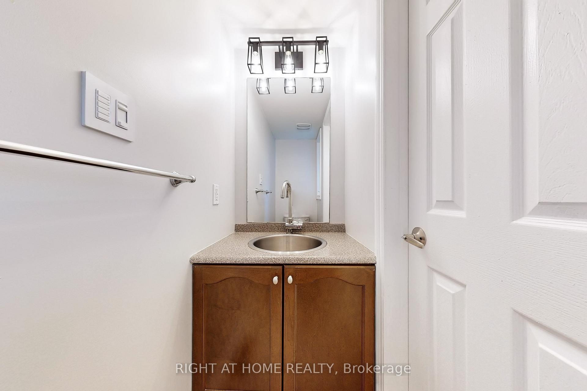 Photo 12 of 9 Auraglen Street, Richmond Hill, Oak Ridges — HOMEH