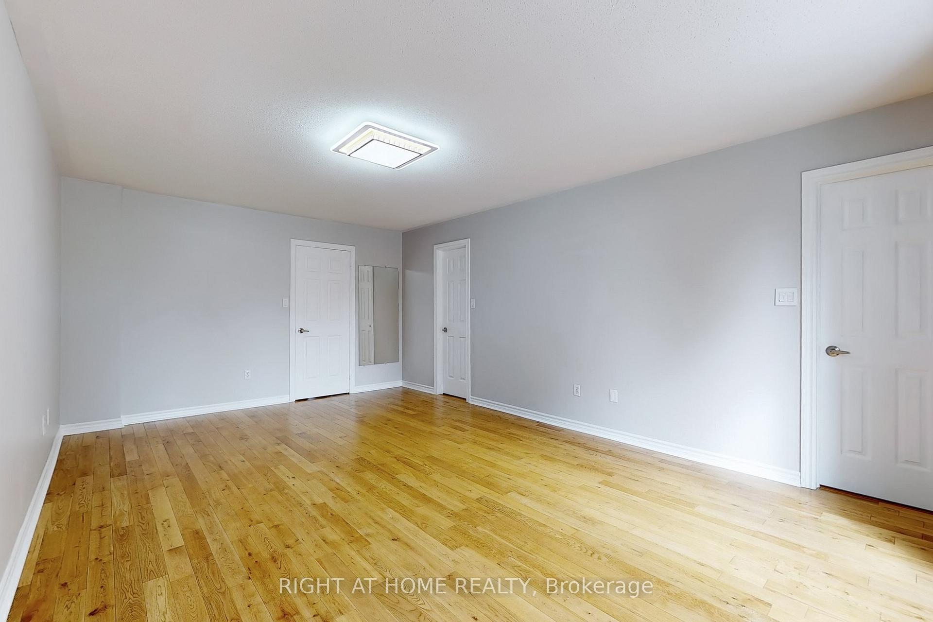 Photo 16 of 9 Auraglen Street, Richmond Hill, Oak Ridges — HOMEH