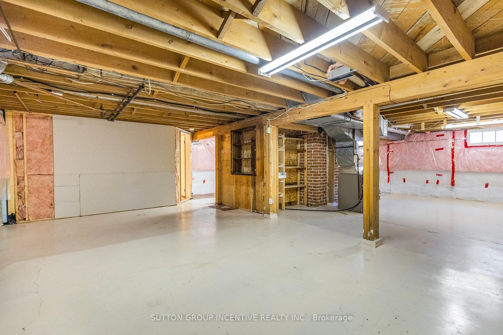 Photo 17 of 66 Cook Street, Barrie, Codrington — HOMEH