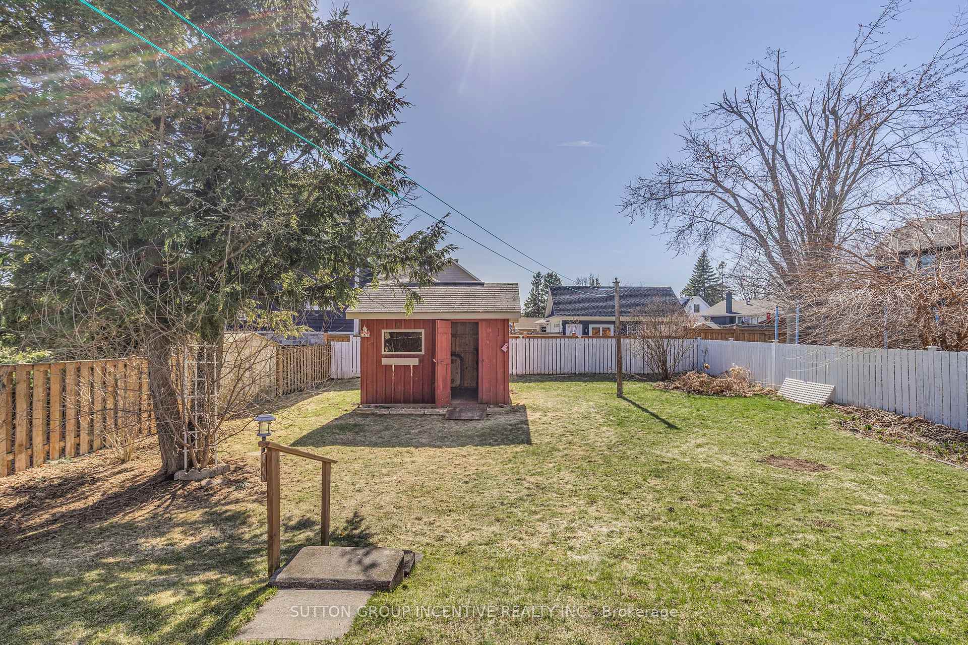 Photo 20 of 66 Cook Street, Barrie, Codrington — HOMEH