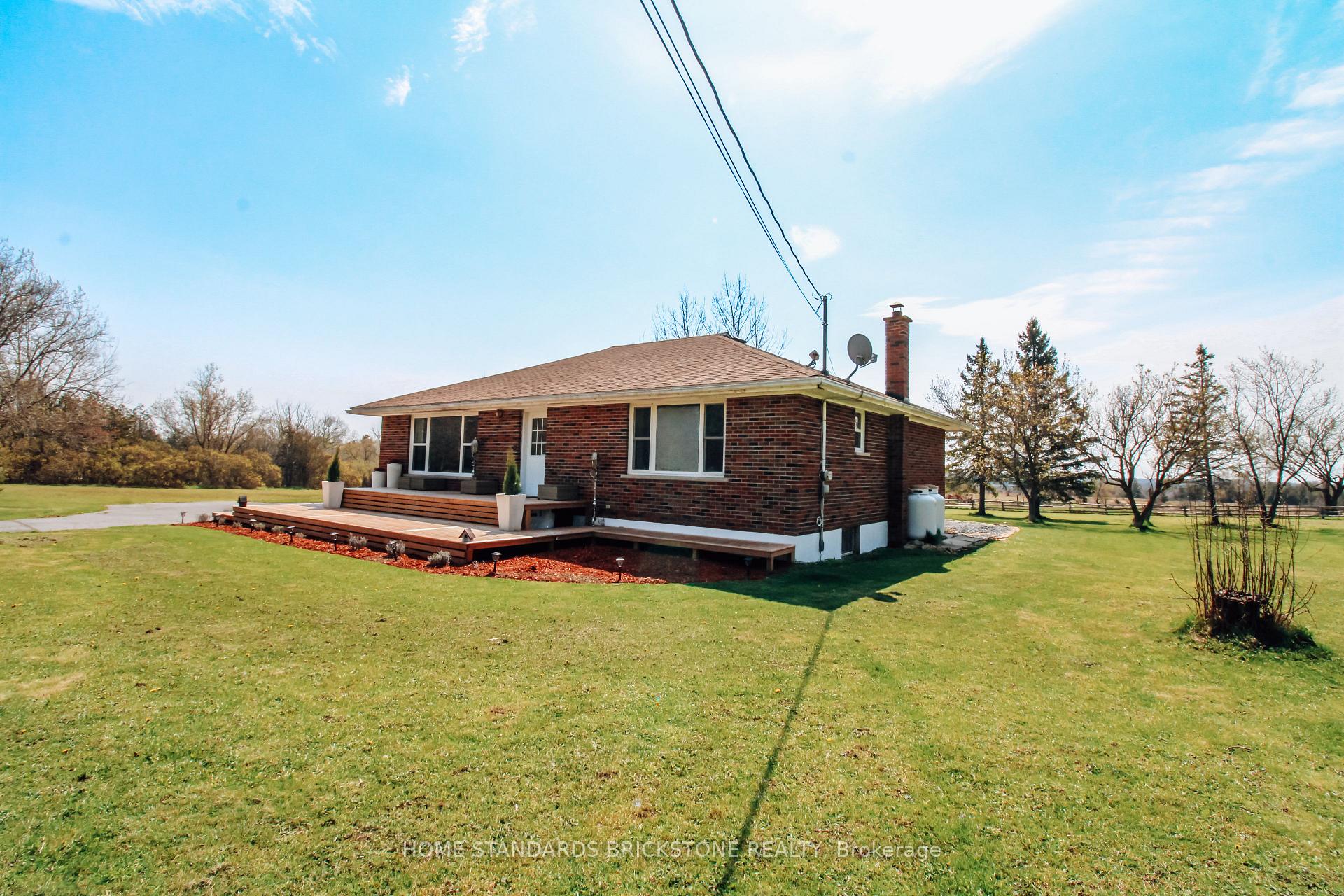 Front of 4088 Henderson Road