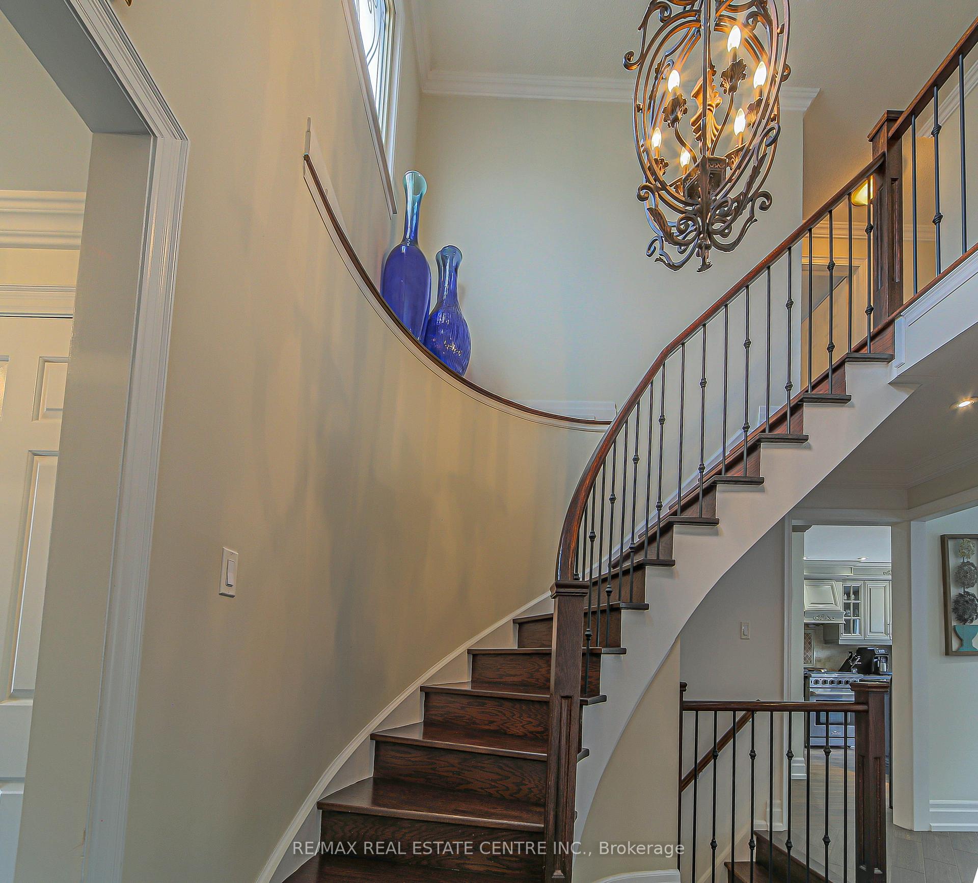 Photo 6 of 29 Linden Crescent, Brampton, Westgate — HOMEH