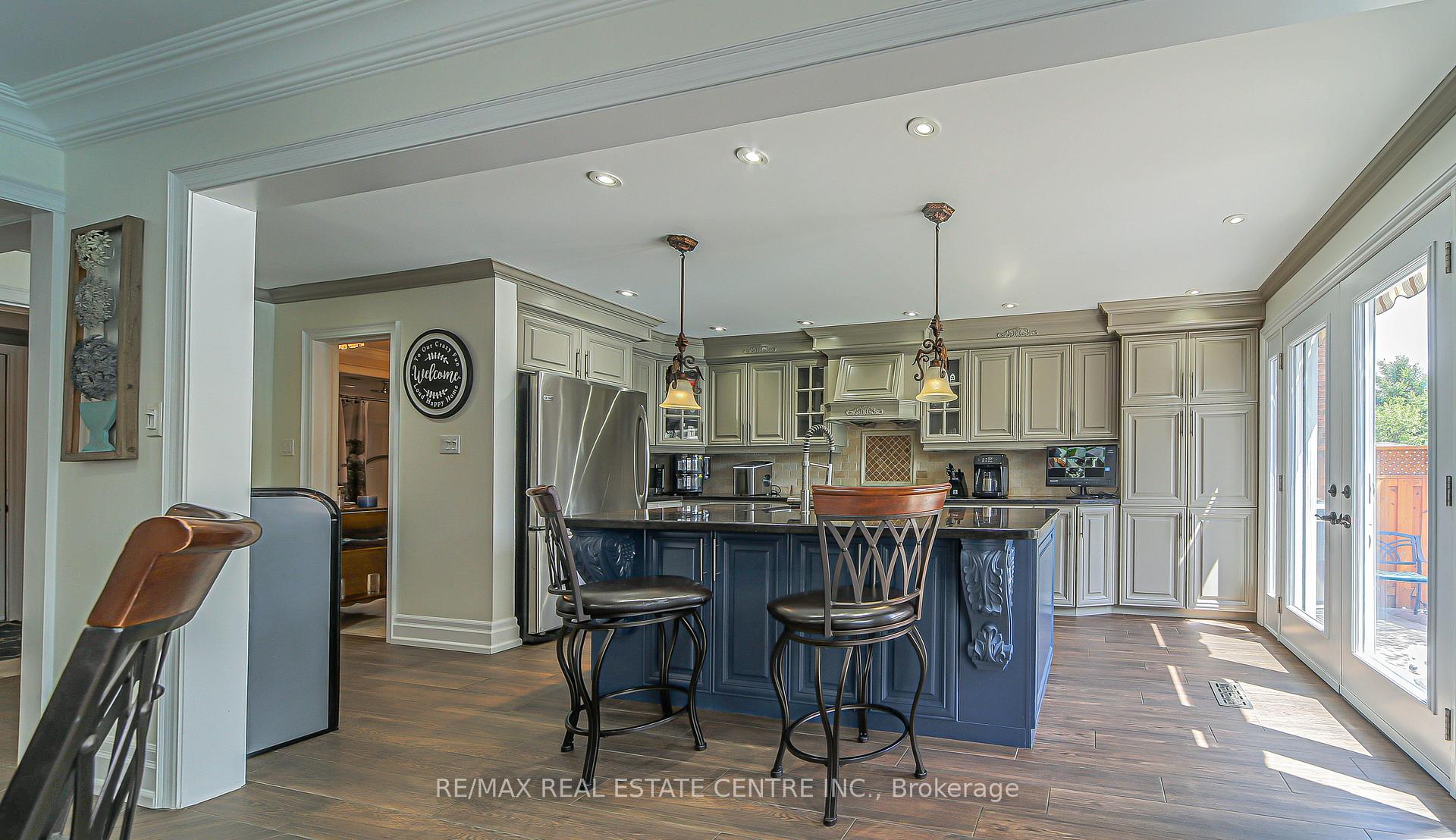 Photo 16 of 29 Linden Crescent, Brampton, Westgate — HOMEH