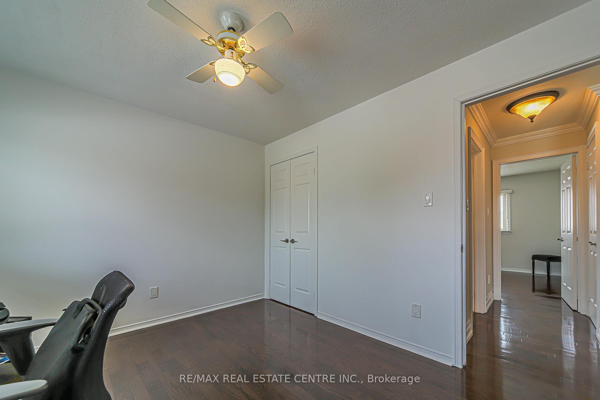 Photo 32 of 29 Linden Crescent, Brampton, Westgate — HOMEH
