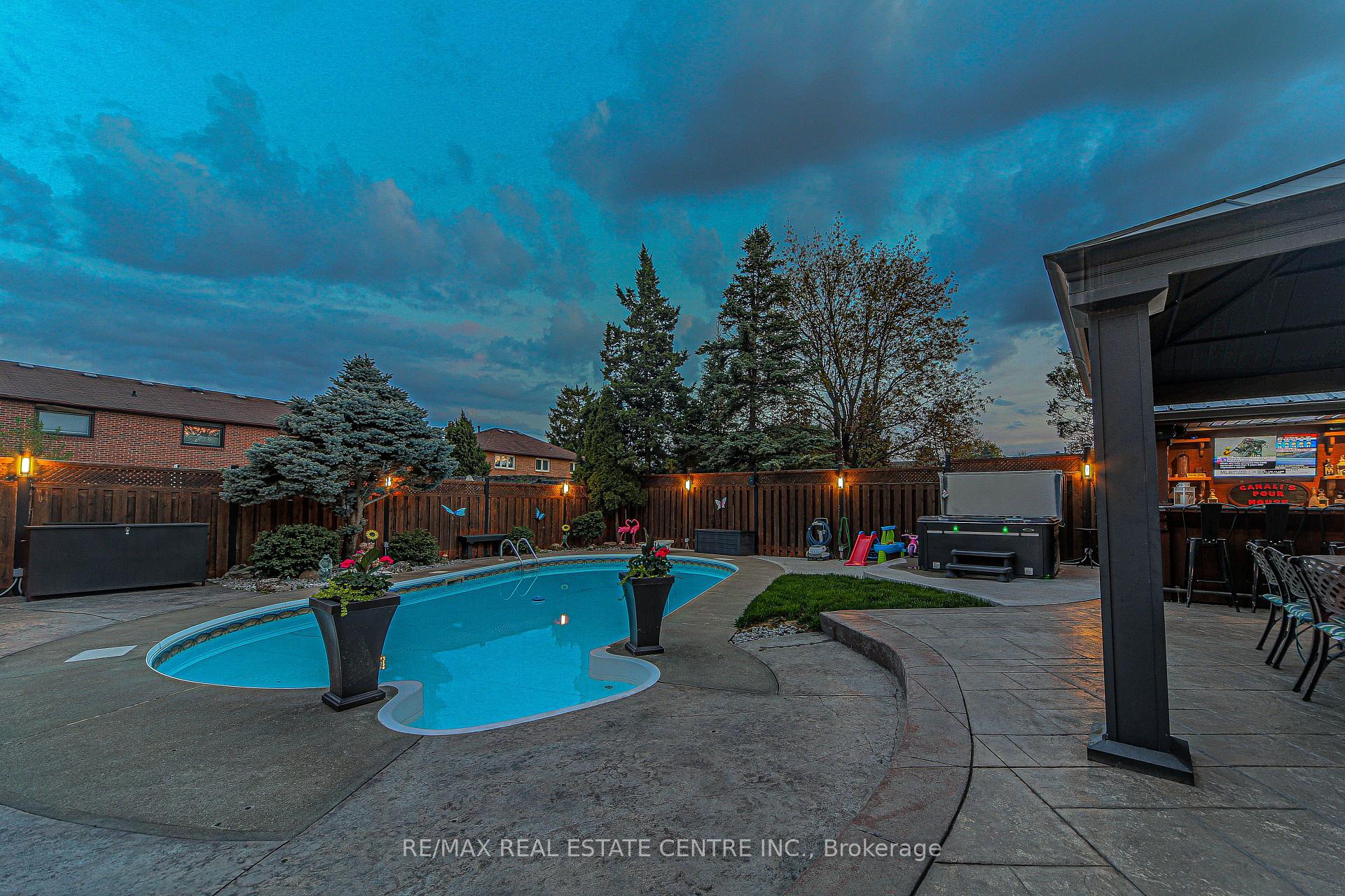 Photo 42 of 29 Linden Crescent, Brampton, Westgate — HOMEH
