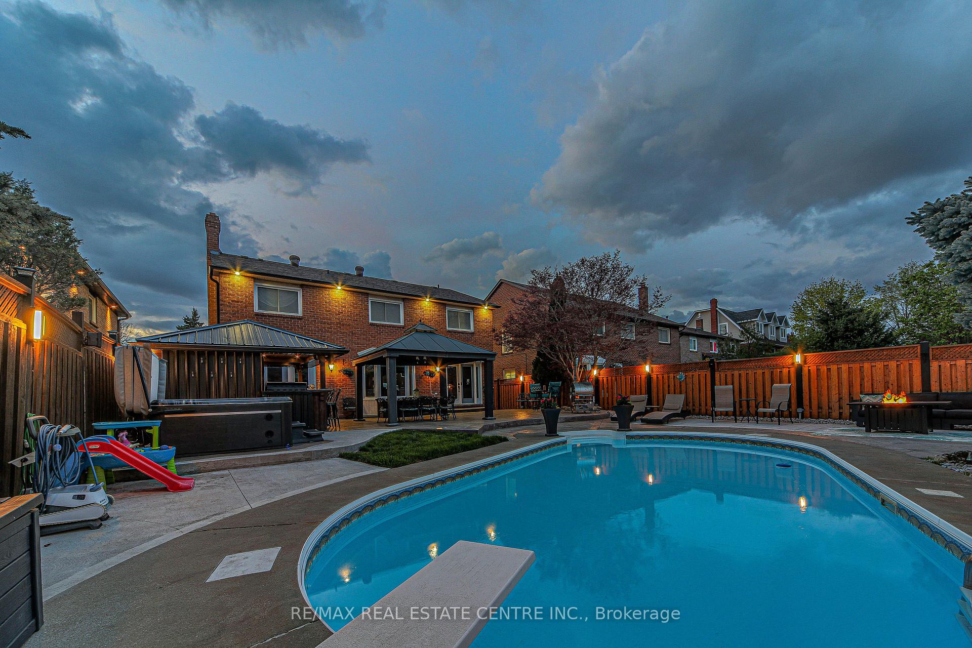 Photo 47 of 29 Linden Crescent, Brampton, Westgate — HOMEH