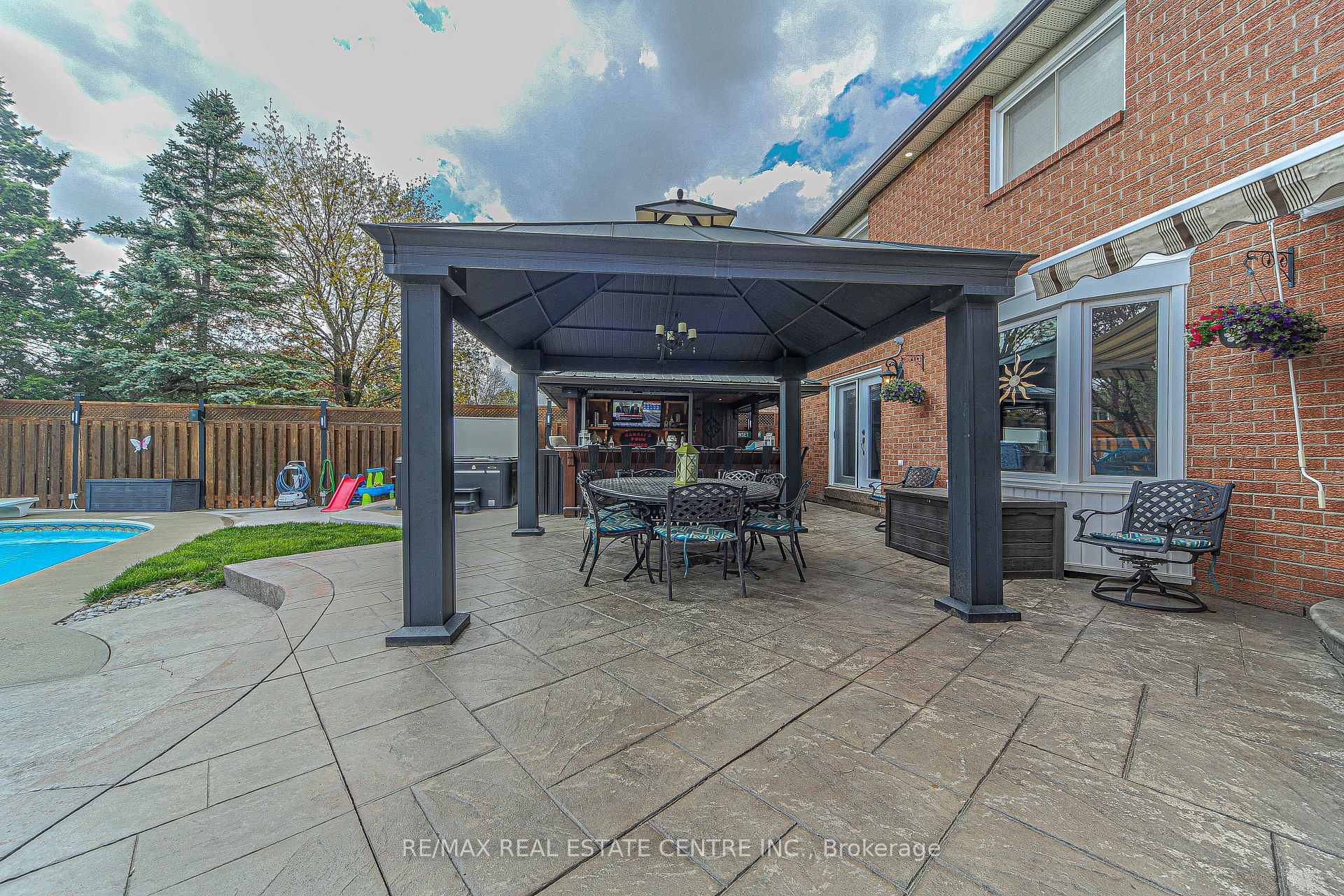 Photo 49 of 29 Linden Crescent, Brampton, Westgate — HOMEH