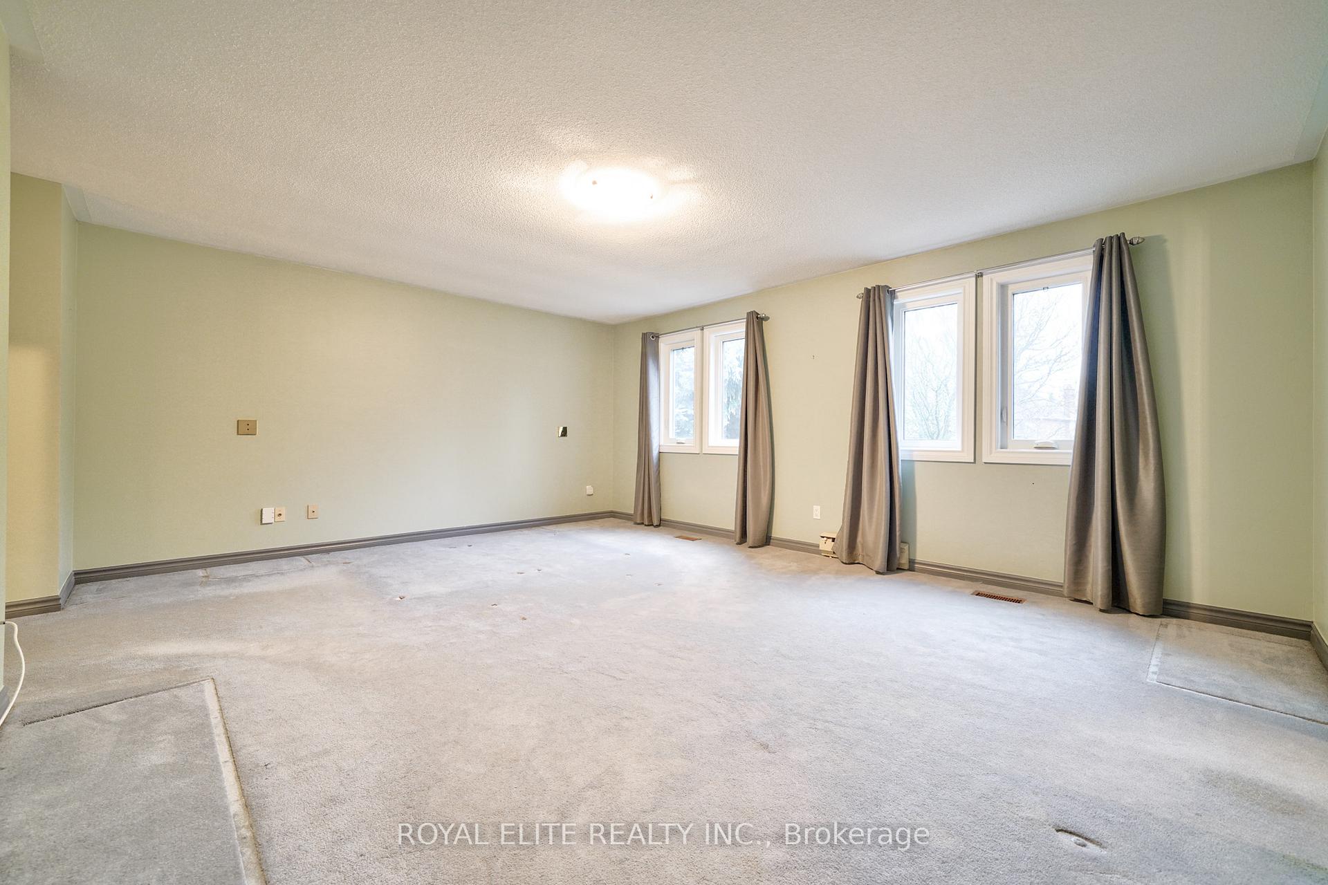 Photo 29 of 22 Montclair Road, Richmond Hill, Bayview Hill — HOMEH