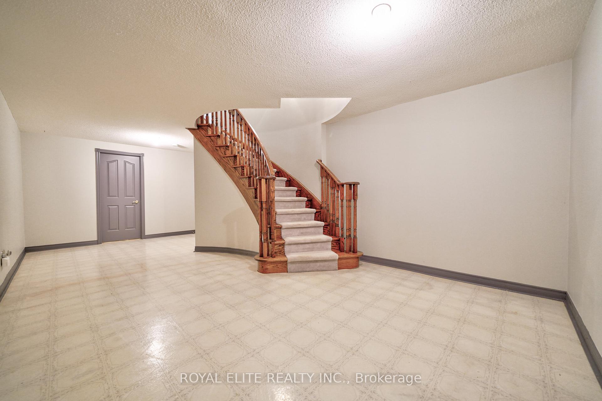 Photo 37 of 22 Montclair Road, Richmond Hill, Bayview Hill — HOMEH