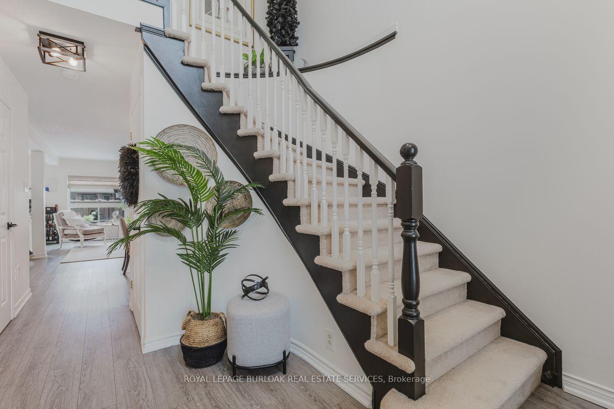 Photo 7 of 1251 Stephenson Drive, Burlington, Brant — HOMEH