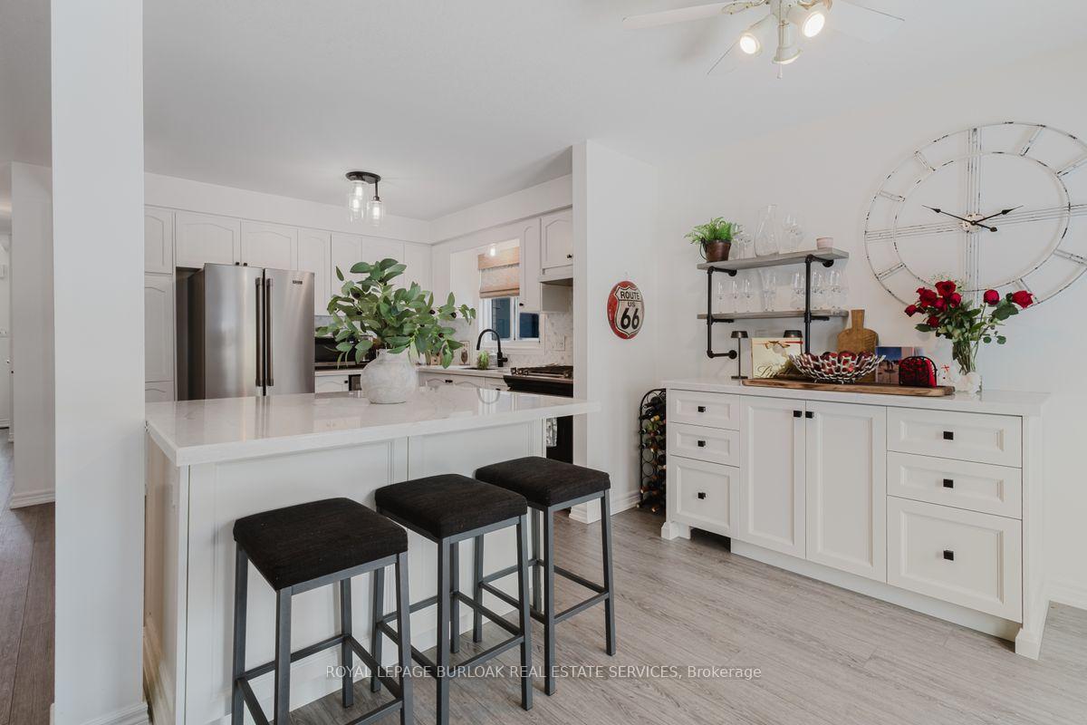Photo 13 of 1251 Stephenson Drive, Burlington, Brant — HOMEH