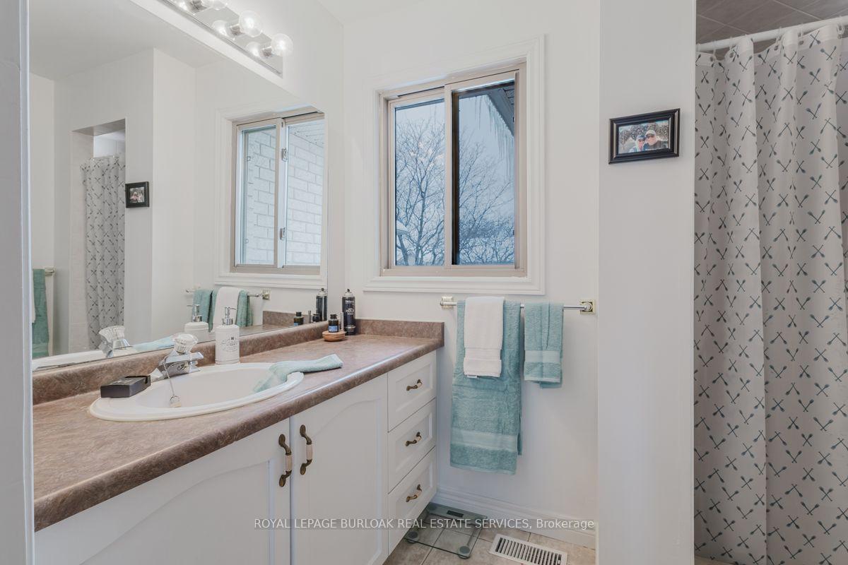 Photo 23 of 1251 Stephenson Drive, Burlington, Brant — HOMEH