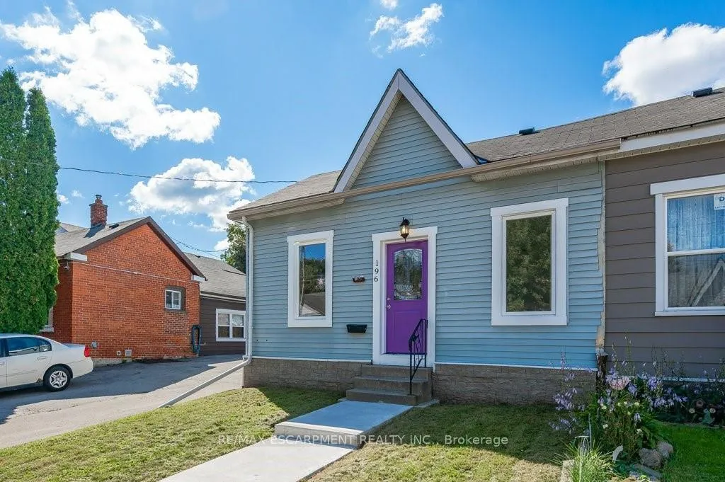Photo 3 of 196 Picton Street E, Hamilton, North End — HOMEH
