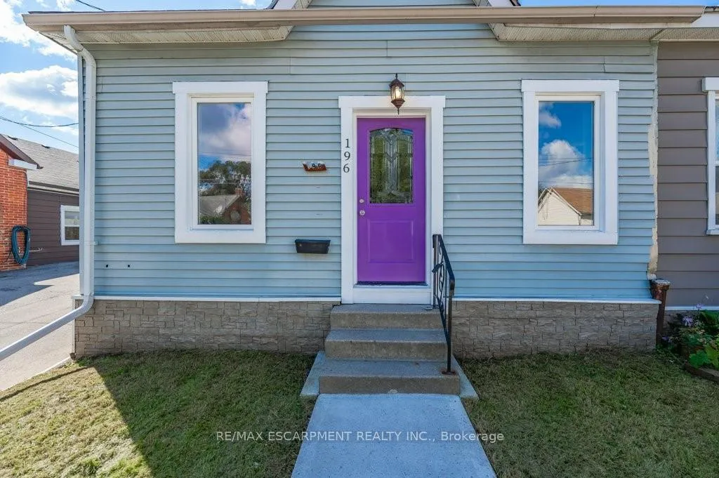 Photo 4 of 196 Picton Street E, Hamilton, North End — HOMEH