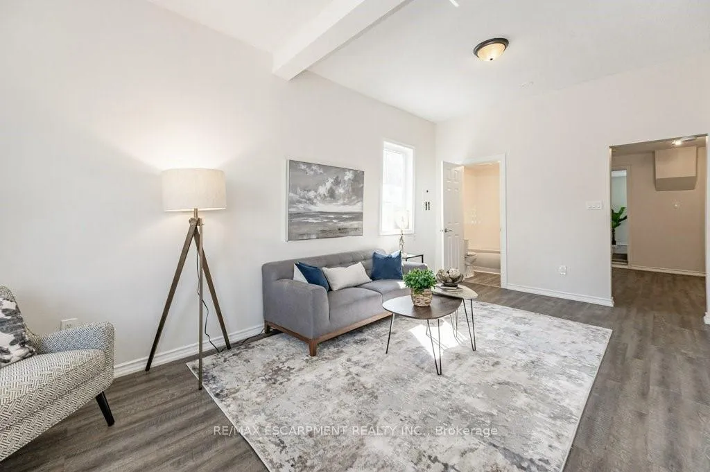 Photo 6 of 196 Picton Street E, Hamilton, North End — HOMEH