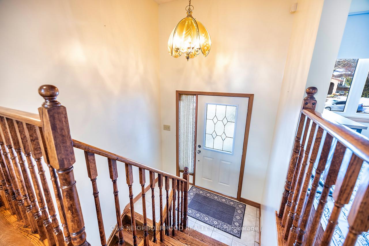 Photo 5 of 913 Copperfield Drive, Oshawa, Eastdale — HOMEH