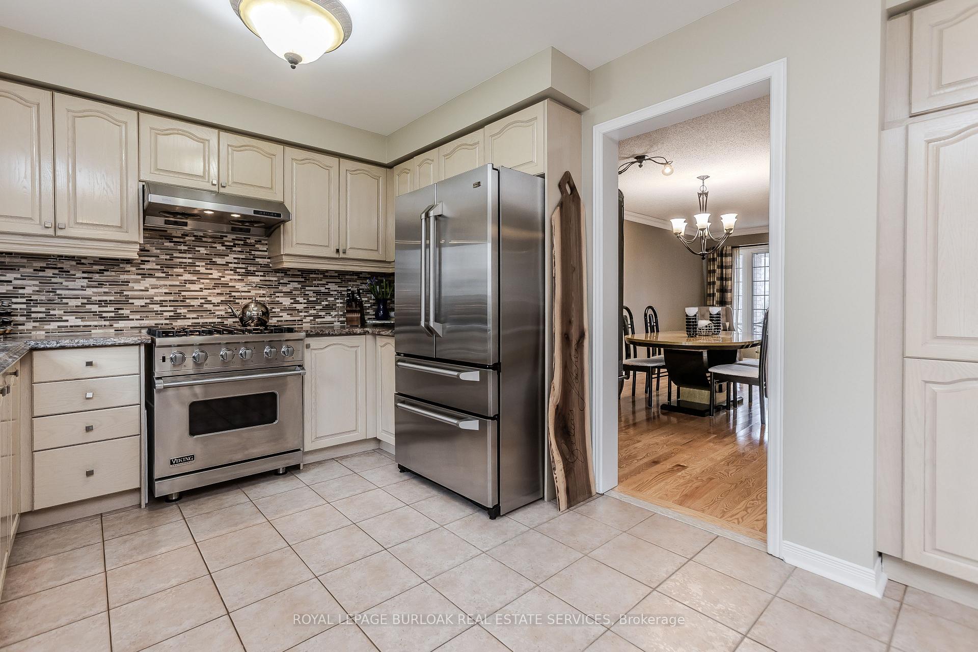Photo 9 of 562 Phoebe Crescent, Burlington, Appleby — HOMEH
