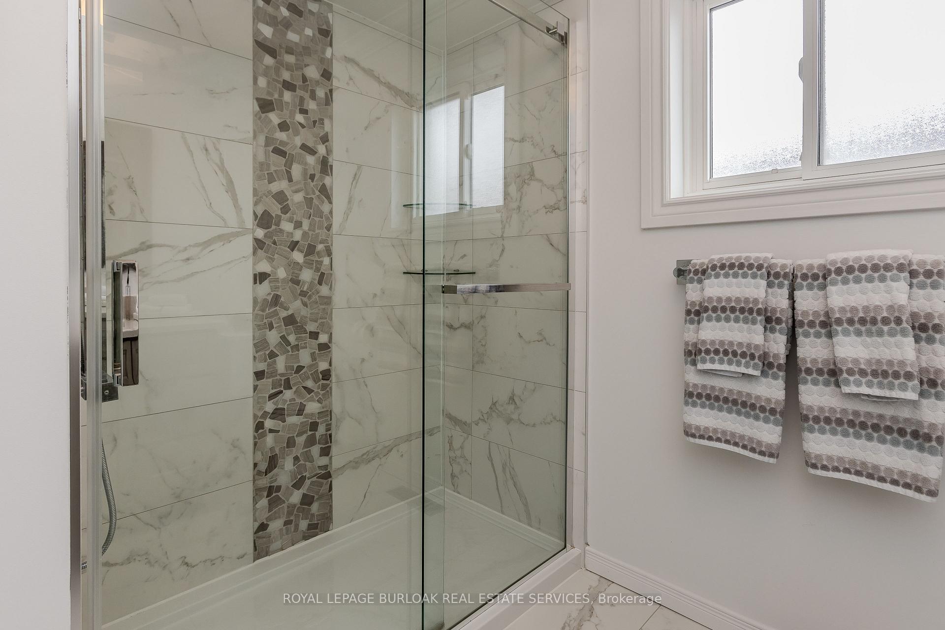 Photo 26 of 562 Phoebe Crescent, Burlington, Appleby — HOMEH