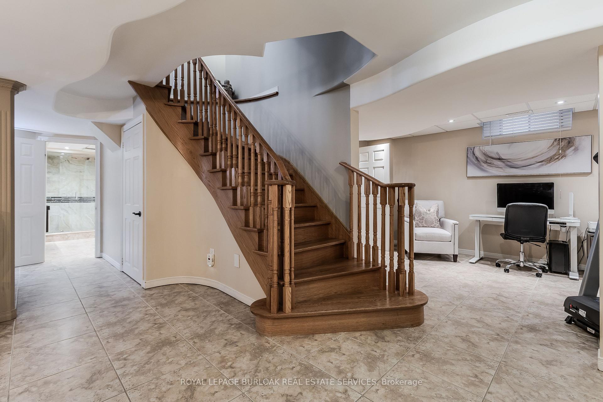 Photo 29 of 562 Phoebe Crescent, Burlington, Appleby — HOMEH