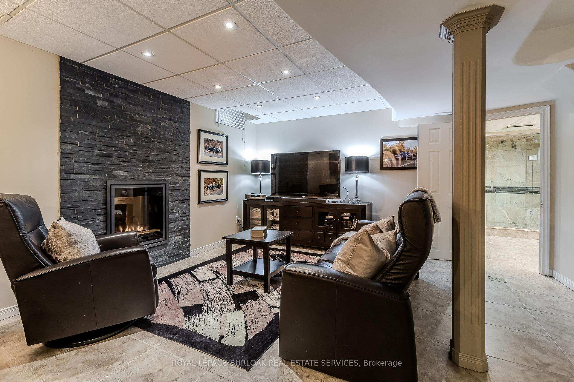 Photo 32 of 562 Phoebe Crescent, Burlington, Appleby — HOMEH