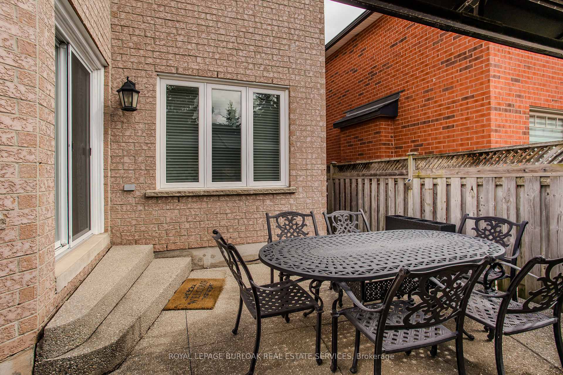 Photo 39 of 562 Phoebe Crescent, Burlington, Appleby — HOMEH