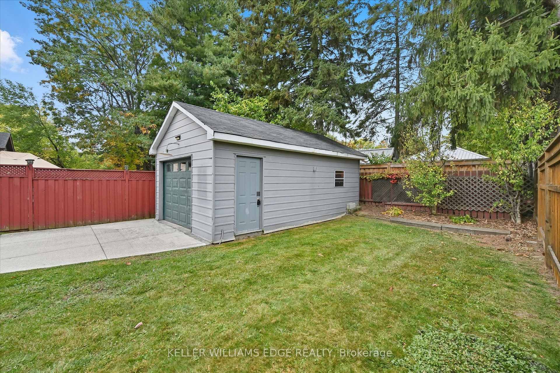 Photo 26 of 184 Cline Avenue S, Hamilton, Ainslie Wood — HOMEH