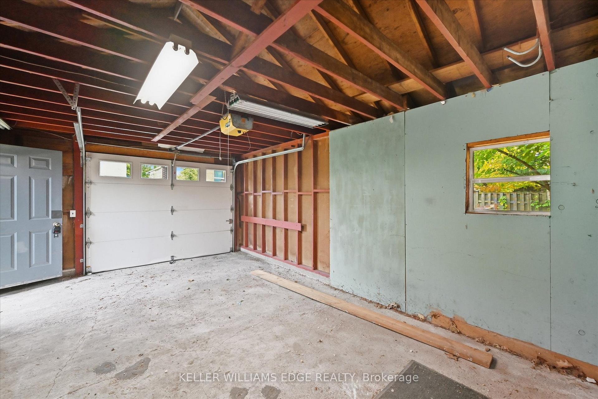 Photo 27 of 184 Cline Avenue S, Hamilton, Ainslie Wood — HOMEH