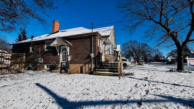 Front of 428 King Street E