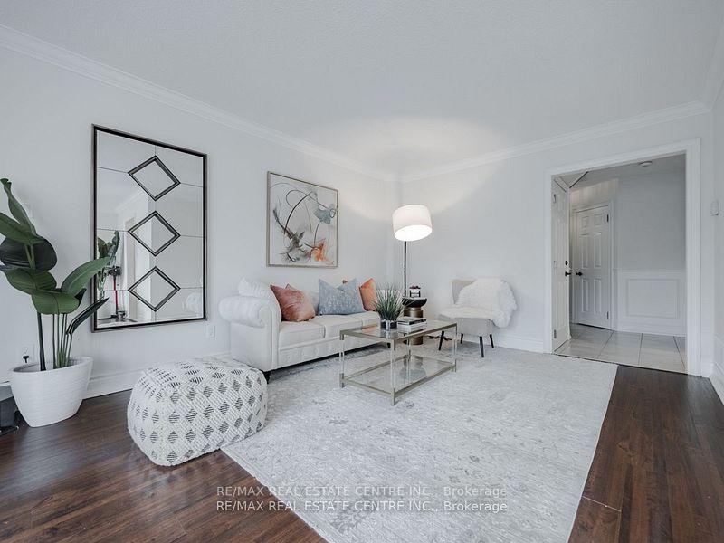 Photo 11 of 28 Huntley Court, Brampton, Heart Lake West — HOMEH