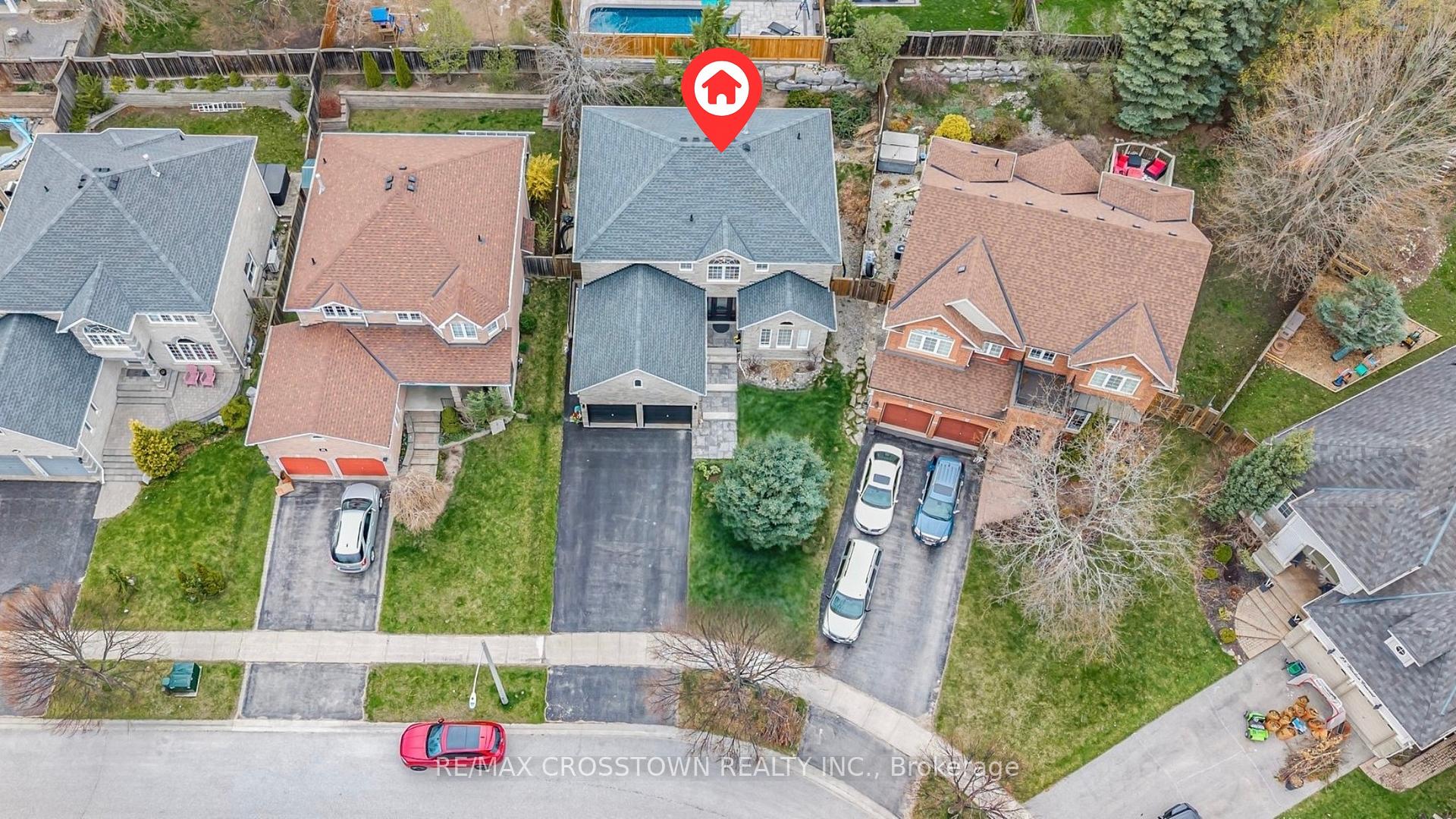 Photo 2 of 24 Windsor Crescent, Barrie, Innis-Shore — HOMEH