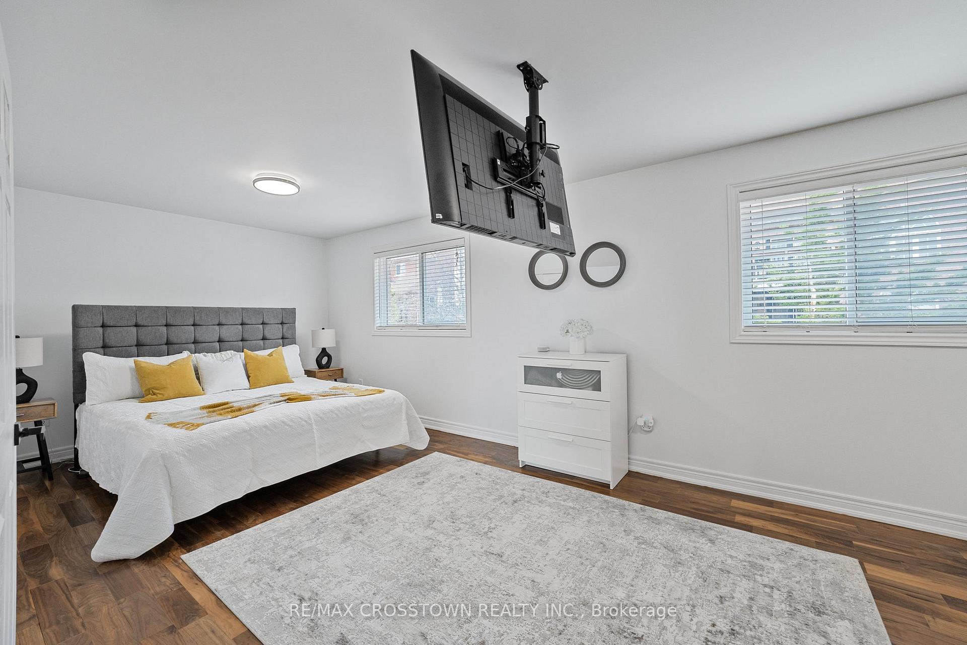 Photo 25 of 24 Windsor Crescent, Barrie, Innis-Shore — HOMEH