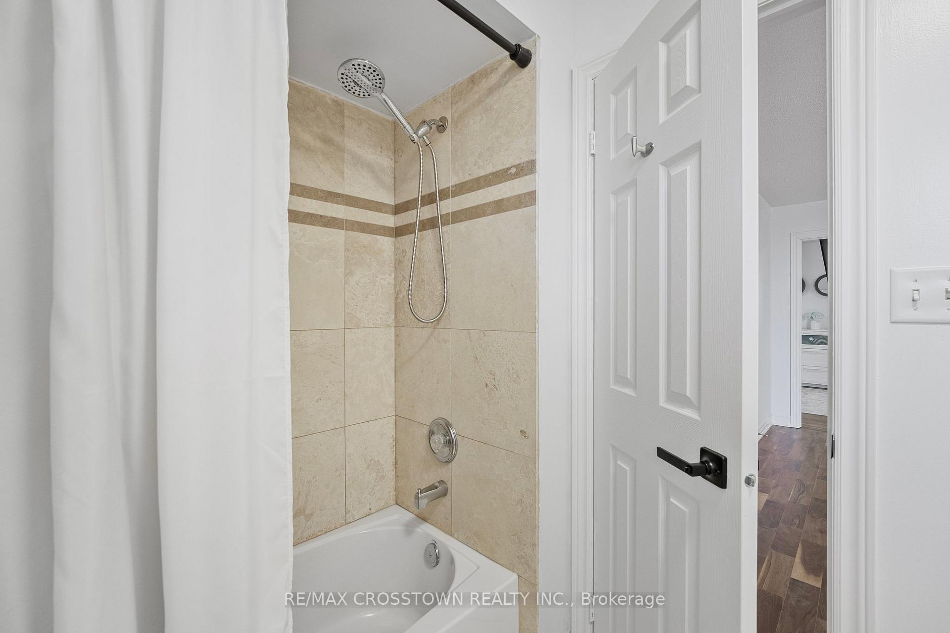 Photo 35 of 24 Windsor Crescent, Barrie, Innis-Shore — HOMEH