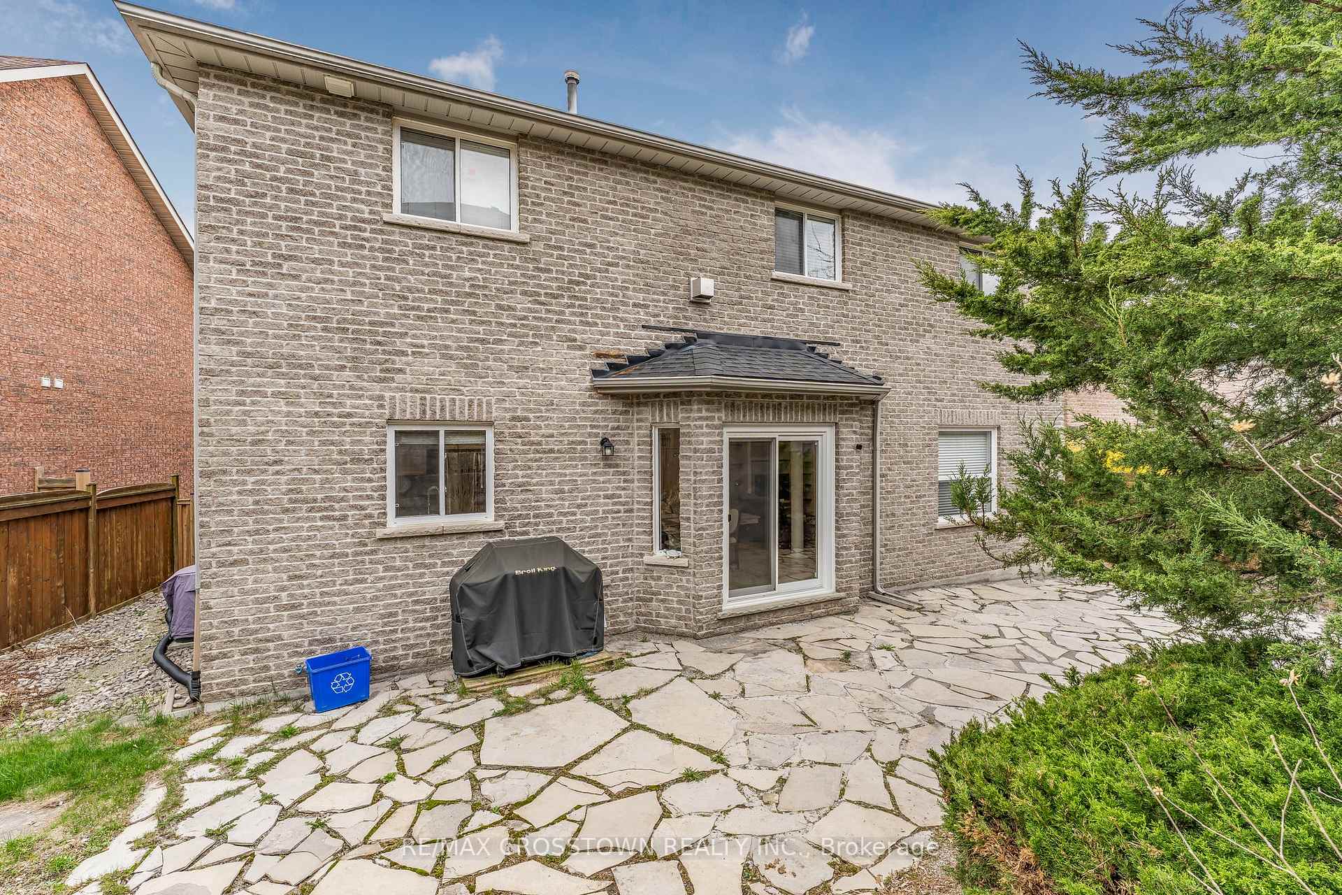 Photo 37 of 24 Windsor Crescent, Barrie, Innis-Shore — HOMEH