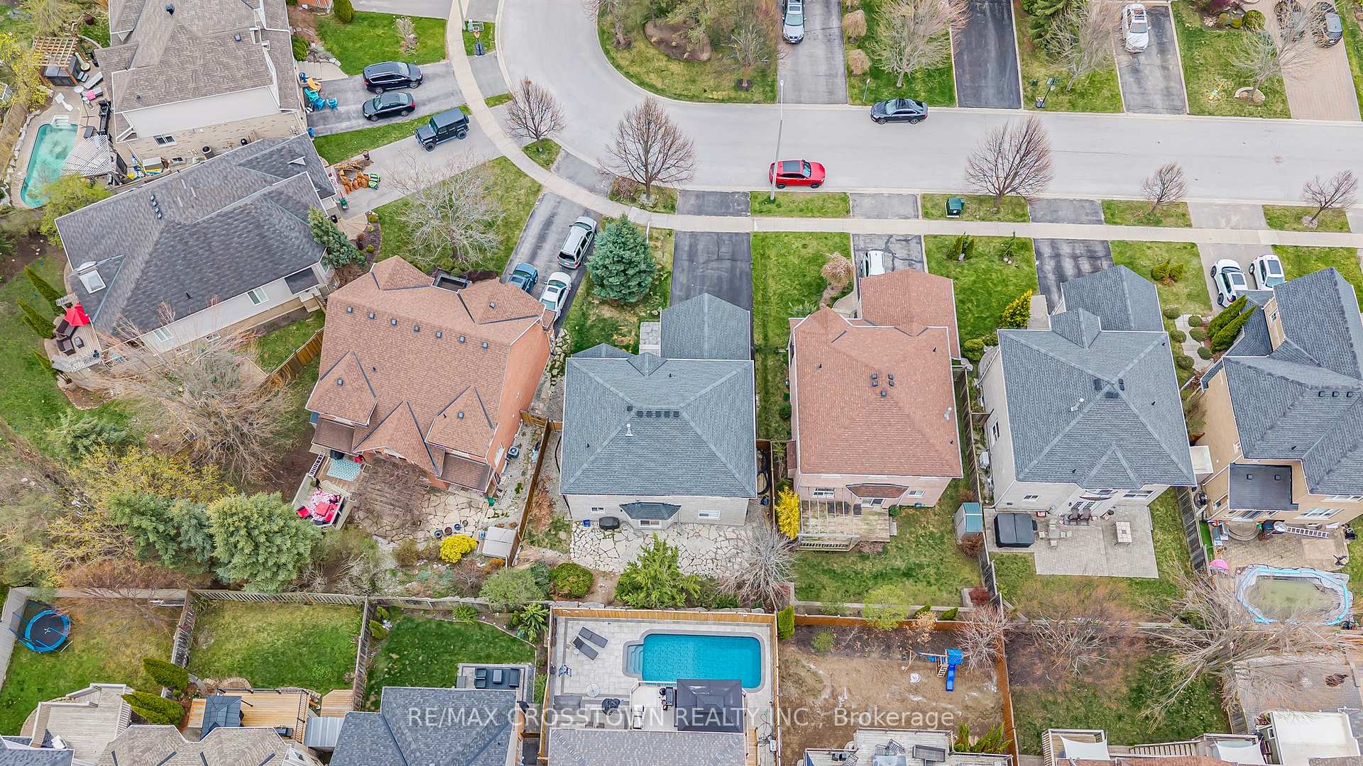 Photo 47 of 24 Windsor Crescent, Barrie, Innis-Shore — HOMEH