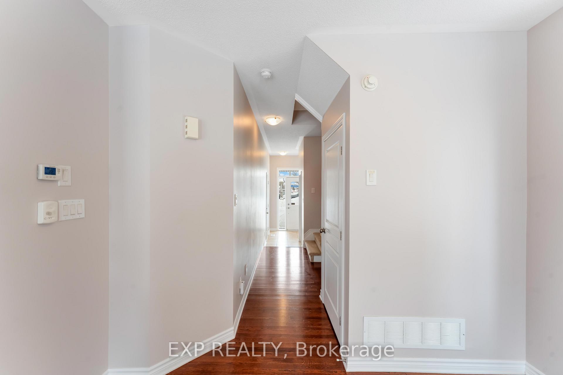 Photo 8 of 525 Via Mattino Way, Ottawa, Barrhaven - Longfields — HOMEH
