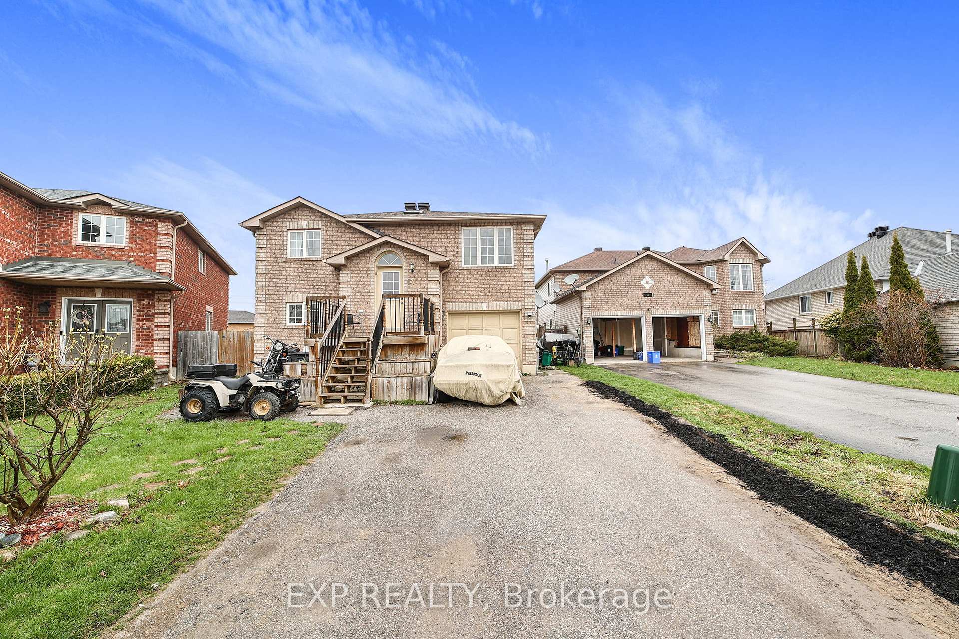 Photo 3 of 60 Ambler Way, Barrie, Georgian Drive — HOMEH