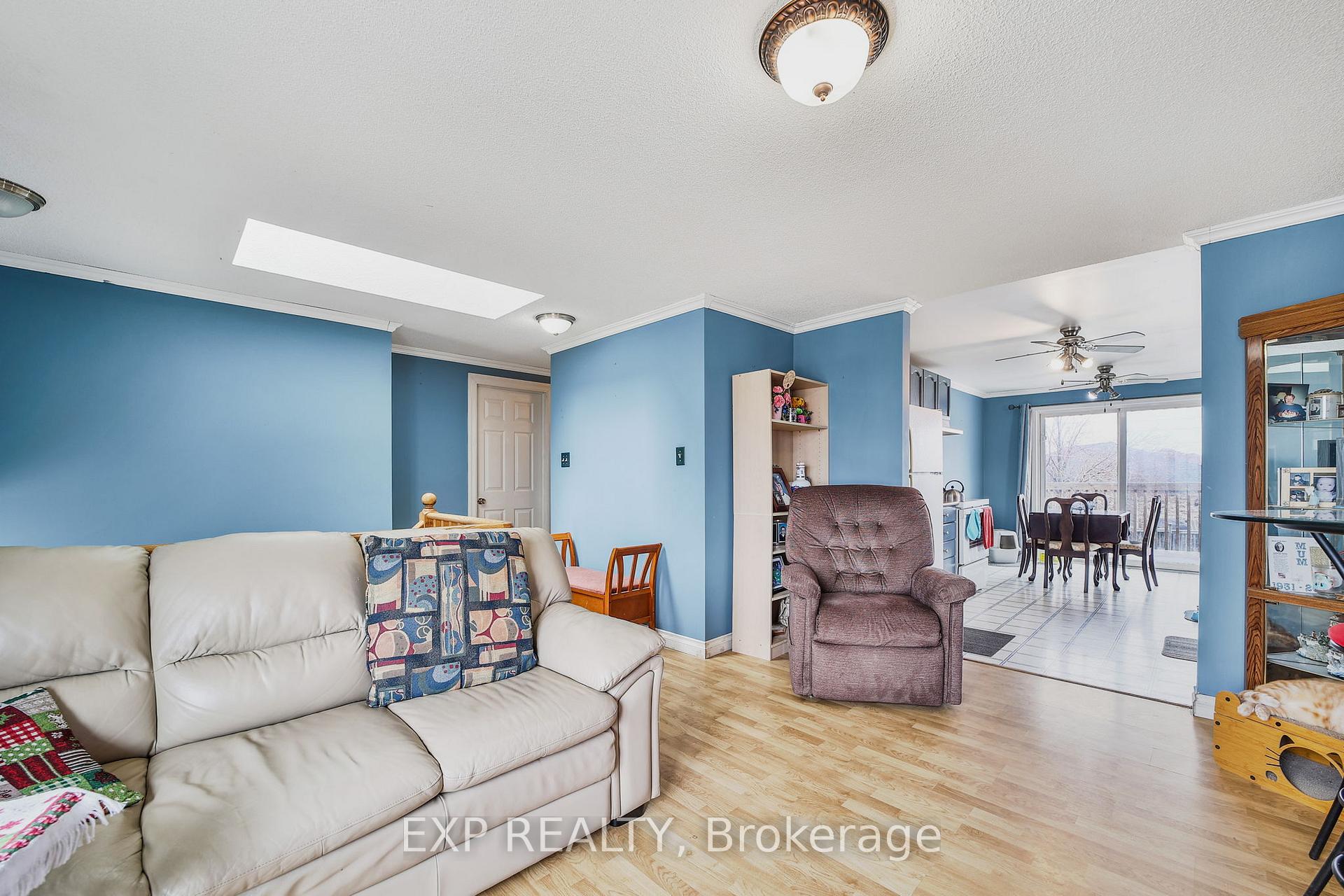 Photo 7 of 60 Ambler Way, Barrie, Georgian Drive — HOMEH