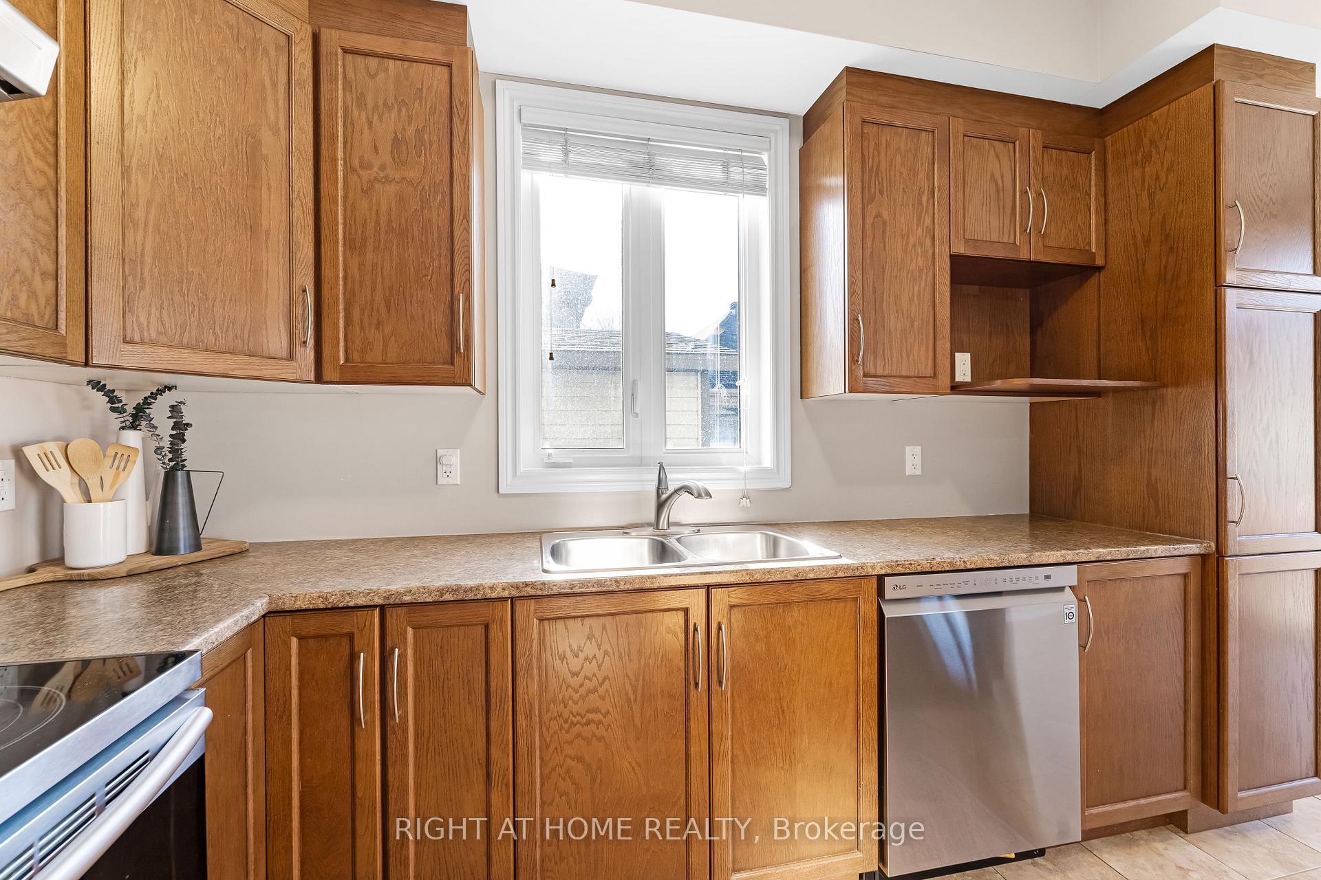 Photo 22 of 237 Claridge Drive, Ottawa, Barrhaven - Longfields — HOMEH