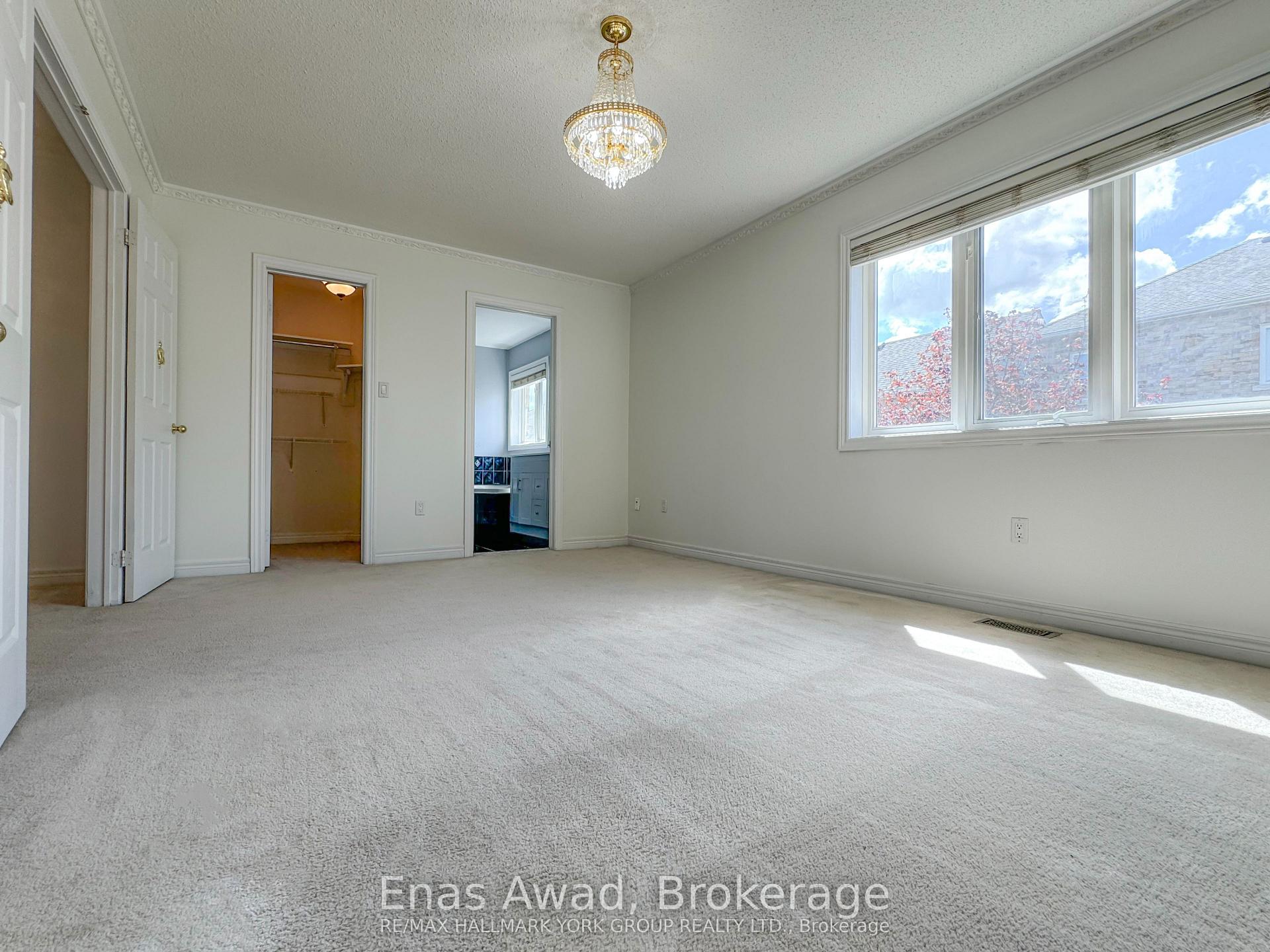 Photo 14 of 11 Kirkvalley Crescent, Aurora, Bayview Wellington — HOMEH