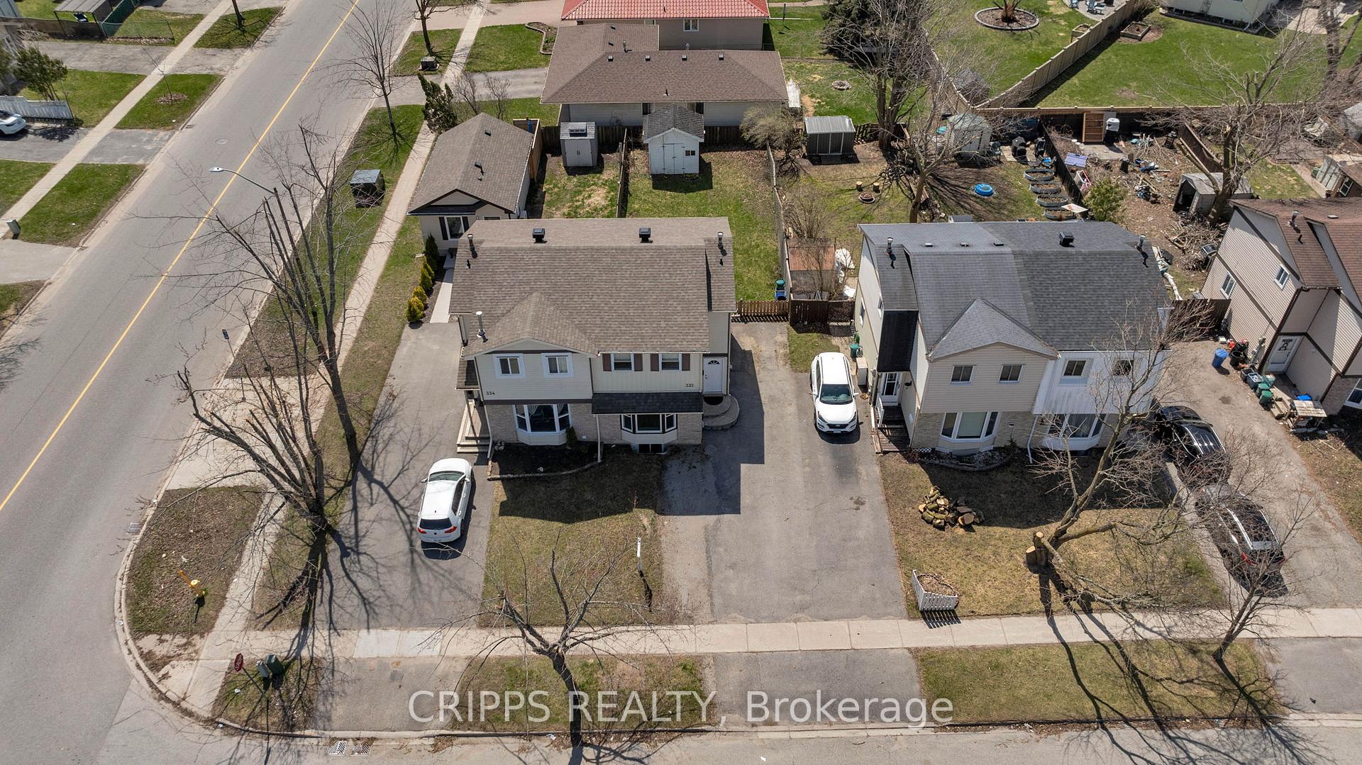 Photo 2 of 332 Browning Trail, Barrie, Letitia Heights — HOMEH