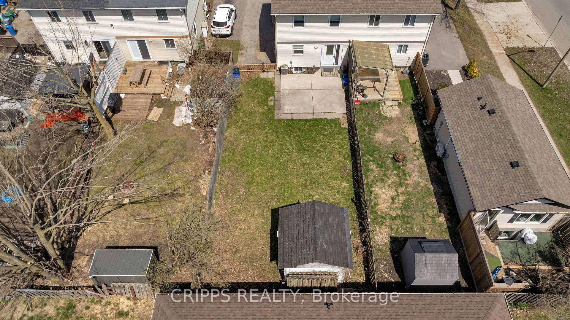 Photo 3 of 332 Browning Trail, Barrie, Letitia Heights — HOMEH