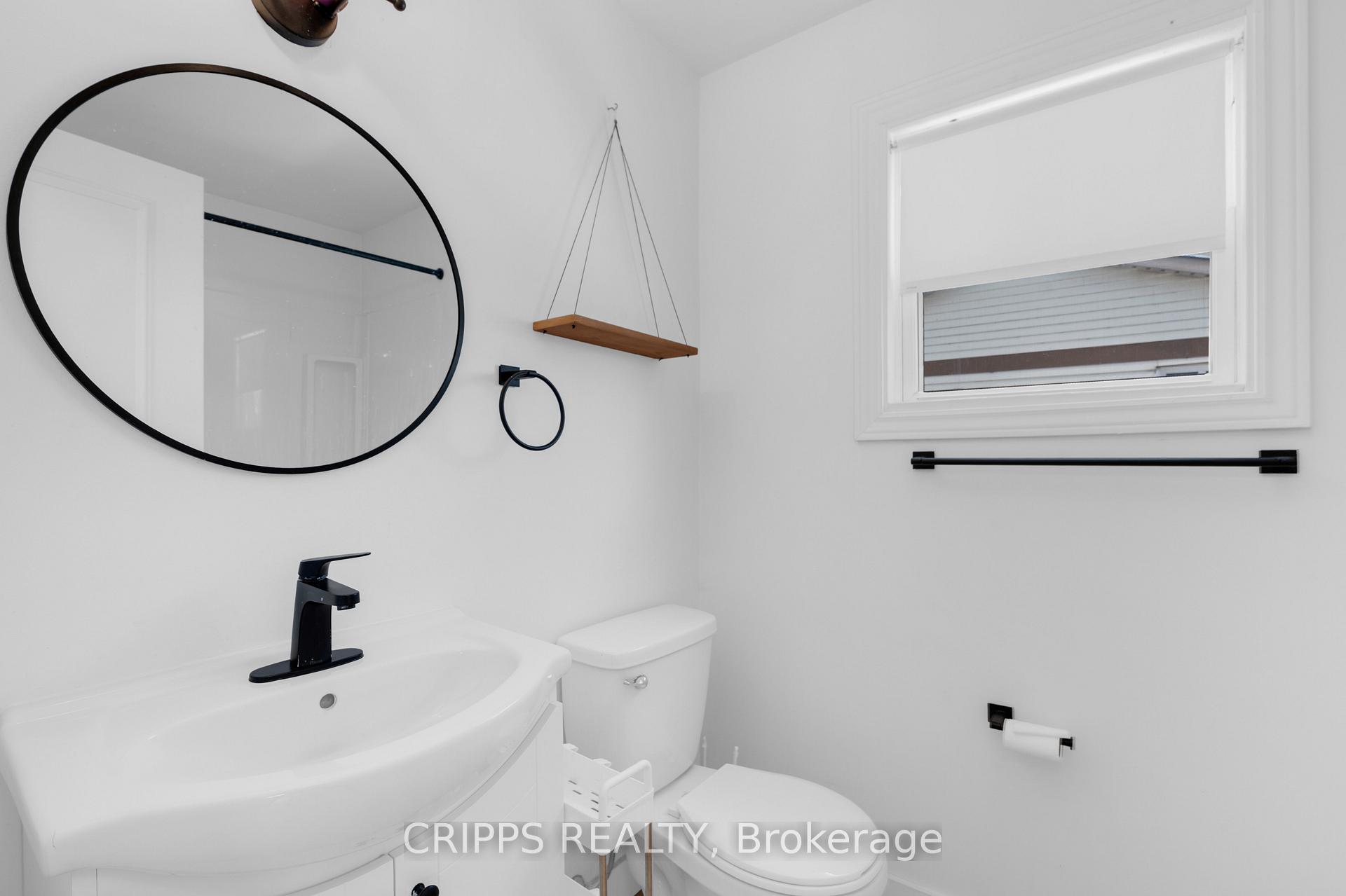 Photo 24 of 332 Browning Trail, Barrie, Letitia Heights — HOMEH